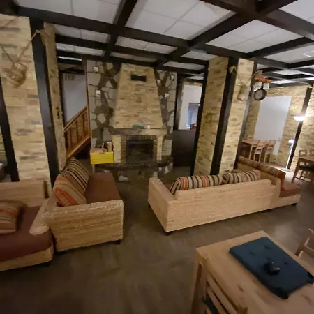 Отель Casa Del Pozitiff