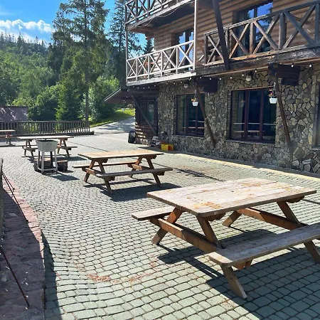 Casa Del Pozitiff * Slavske