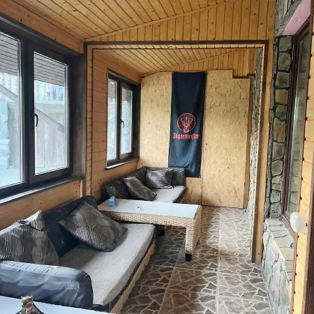 Casa Del Pozitiff Slavske