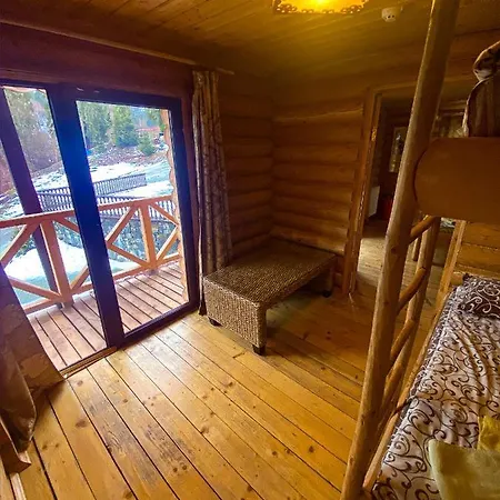 Casa Del Pozitiff Otel Slavske