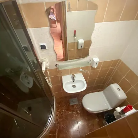 Casa Del Pozitiff Otel Slavske