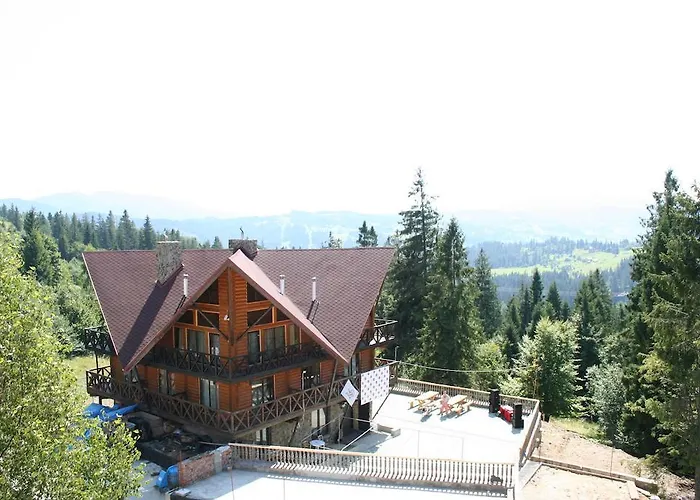 Casa Del Pozitiff Slavske